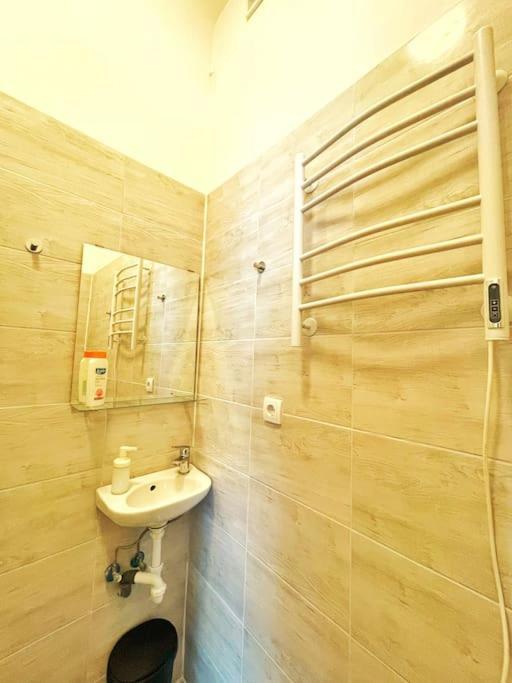 Central Spacious Flat Budapest Esterno foto